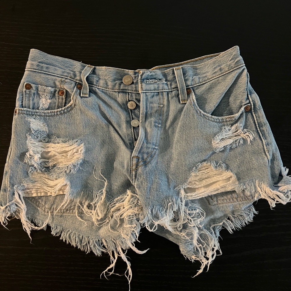 Levi’s Distressed Denim Women Shorts